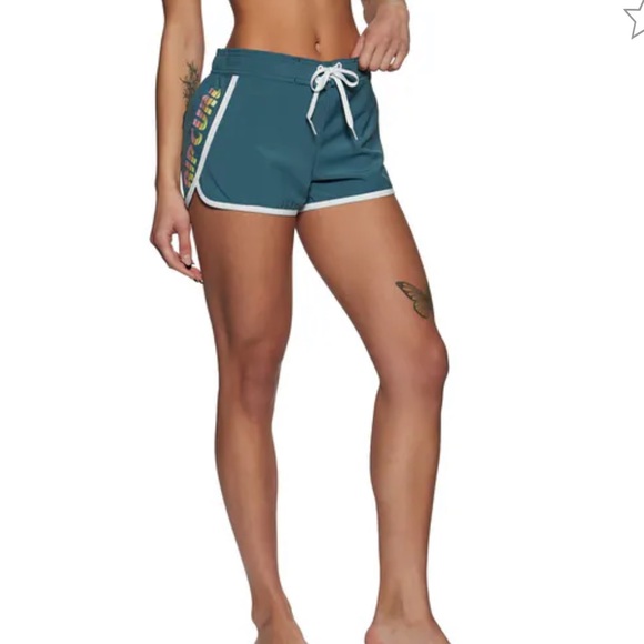 Rip curl board shorts - Picture 3 of 11